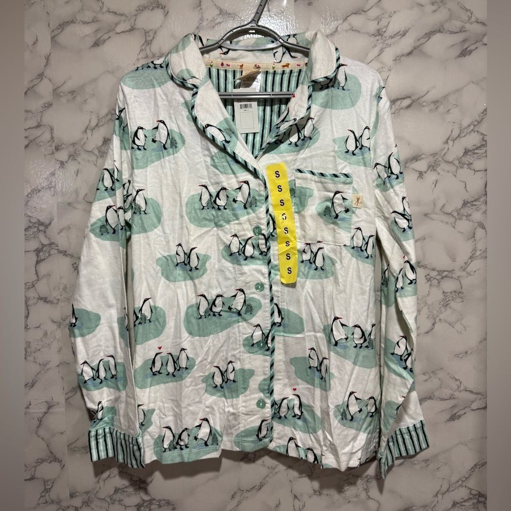 NEW munki munki Penguin Print women’s Casual Shirt - Green and White S